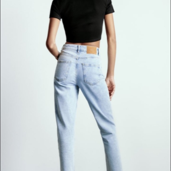 Zara Mom Fit high-waisted jeans Size 4 - Picture 3 of 5